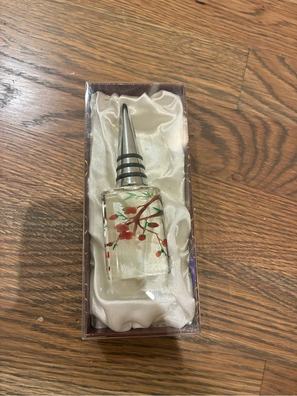 Glass Wine Bottle Stopper in Red and Green